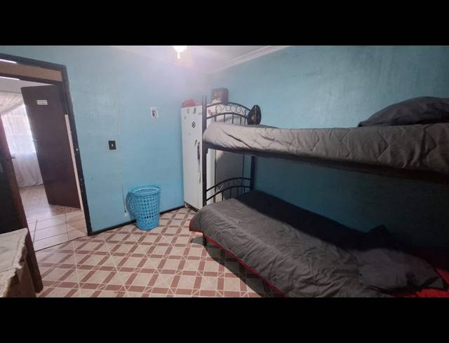 3 BEDROOM HOUSE FOR SALE IN LENTEGEUR